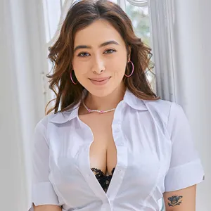 Chloe Surreal avatar