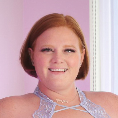 Julie Ginger portrait