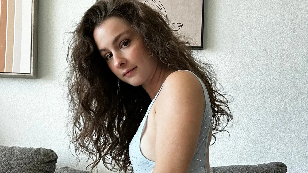 Lavendyr Rain Ends Year-Long Sex Drought in Wild VR Orgy