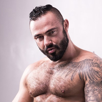 Jessy Ares portrait