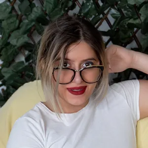 Isabella Snow avatar