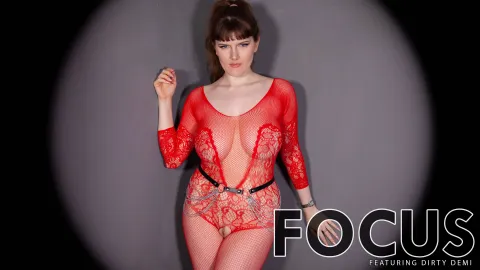 Dirty Demi’s Seductive Focus: Big Tits Masturbation in VR