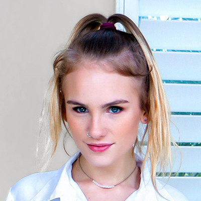 Natalie Knight portrait