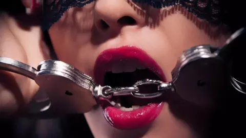 BDSM in VR: Mental Health Perks and Pitfalls