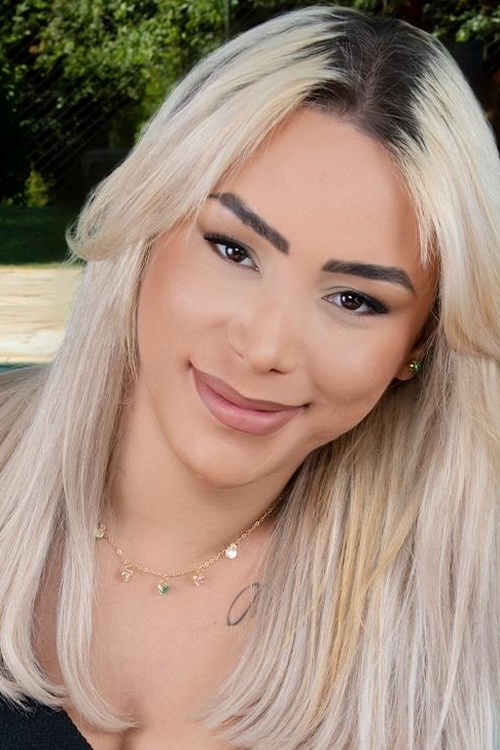 Mannuela Silva portrait