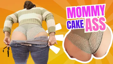 Mommy Cake Ass Explosion: Voluptuous BBW Shakes Her Huge Booty