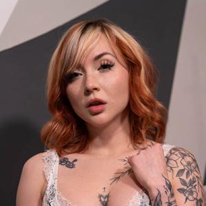 Eva Ray avatar