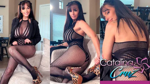 Catalina Cruz Surprise Visit: Naughty Neighbor Anal in 5K VR